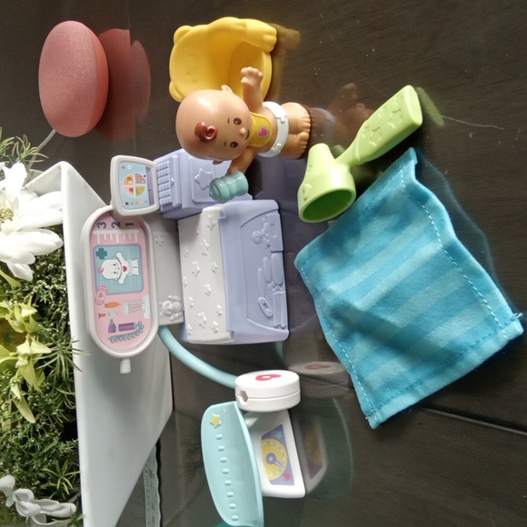 Fisher-Price Other - Fisher Price Little People Baby Weigh In